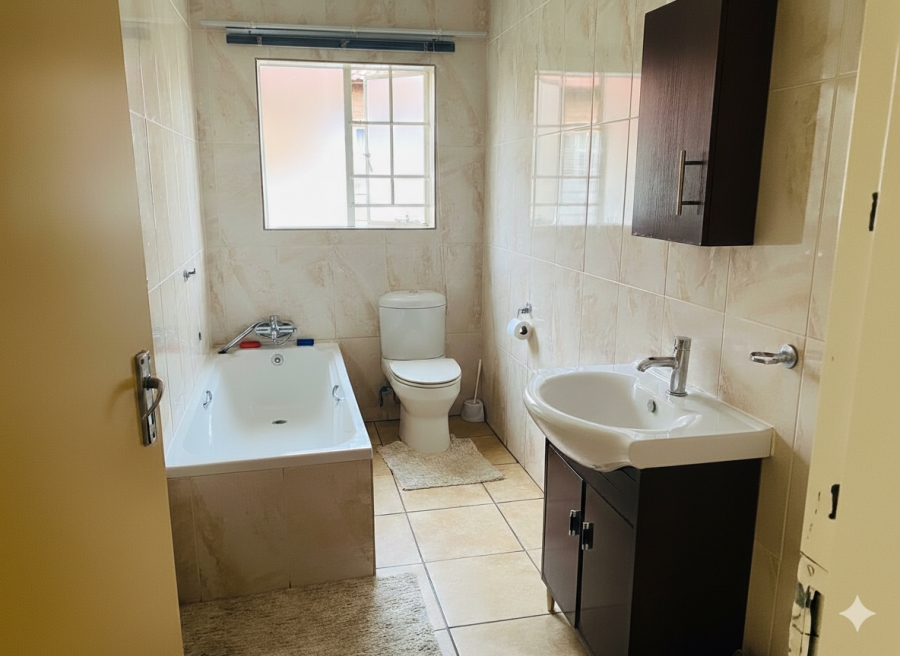 3 Bedroom Property for Sale in Waterval East North West